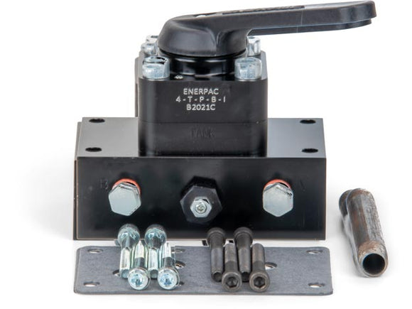 VM43 Pump Mounted Directional Control Valve, Manual, 4 way, 3-position, Tandem Center