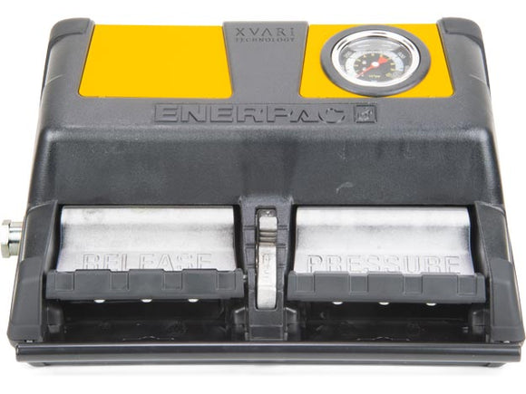 XA12G, Air Driven Hydraulic Pump, 3/3 Valve, 122 in3 Usable Oil, Integrated Pressure Gauge, For use with single acting Cylinder or Tool